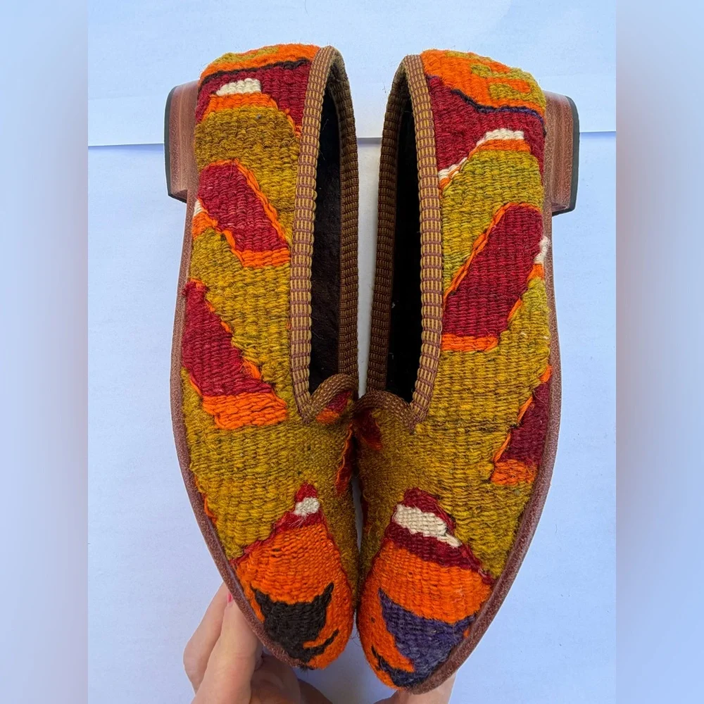Res Ipsa Kilim Slippers – Handmade Woven Wool & Leather – Size 10 – Unique Pair - Picture 6 of 11